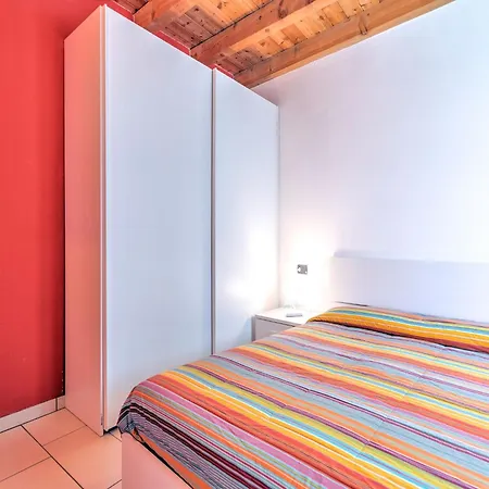 Apartment Near Lake Como With Pool, Cleaning Included Ferienhaus Gravedona