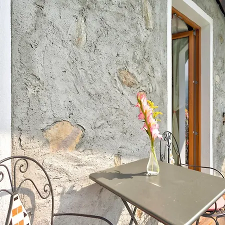 Apartment Near Lake Como With Pool, Cleaning Included *