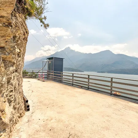 Apartment Near Lake Como With Pool, Cleaning Included Ferienhaus